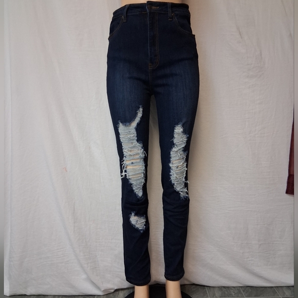 AKIRA Midnight Blue High Rise Ripped Jeans Size 13/W30 - Picture 3 of 16